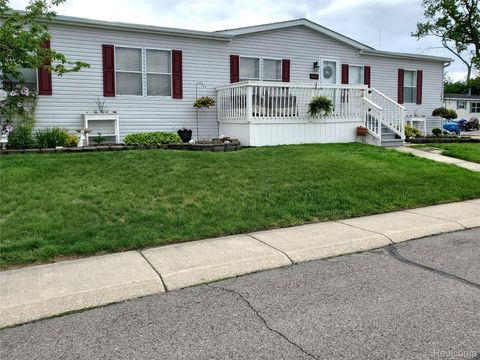 29403 Wedgewood Flat Rock City MI 48134