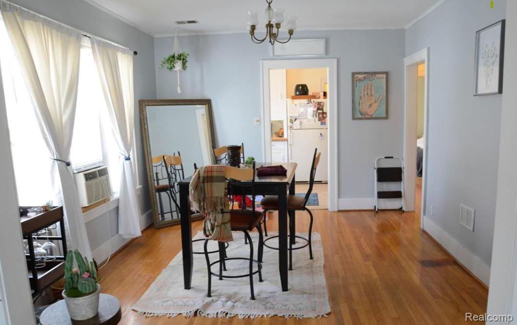 Wyandotte City Wayne, Michigan 48192, United States, 4 Bedrooms Bedrooms, ,2 BathroomsBathrooms,Residential,Active,115871