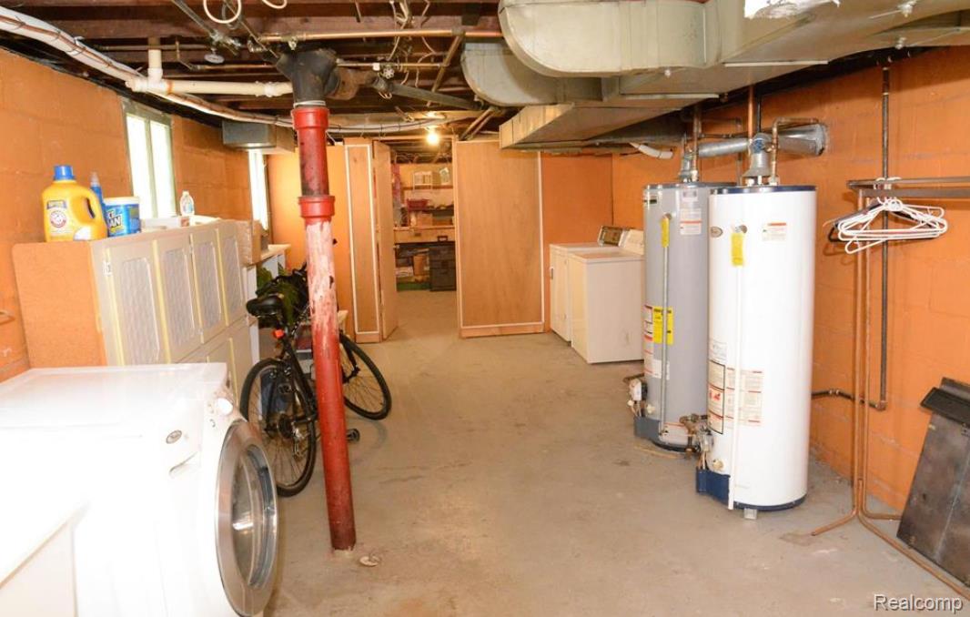 Wyandotte City Wayne, Michigan 48192, United States, 4 Bedrooms Bedrooms, ,2 BathroomsBathrooms,Residential,Active,115871