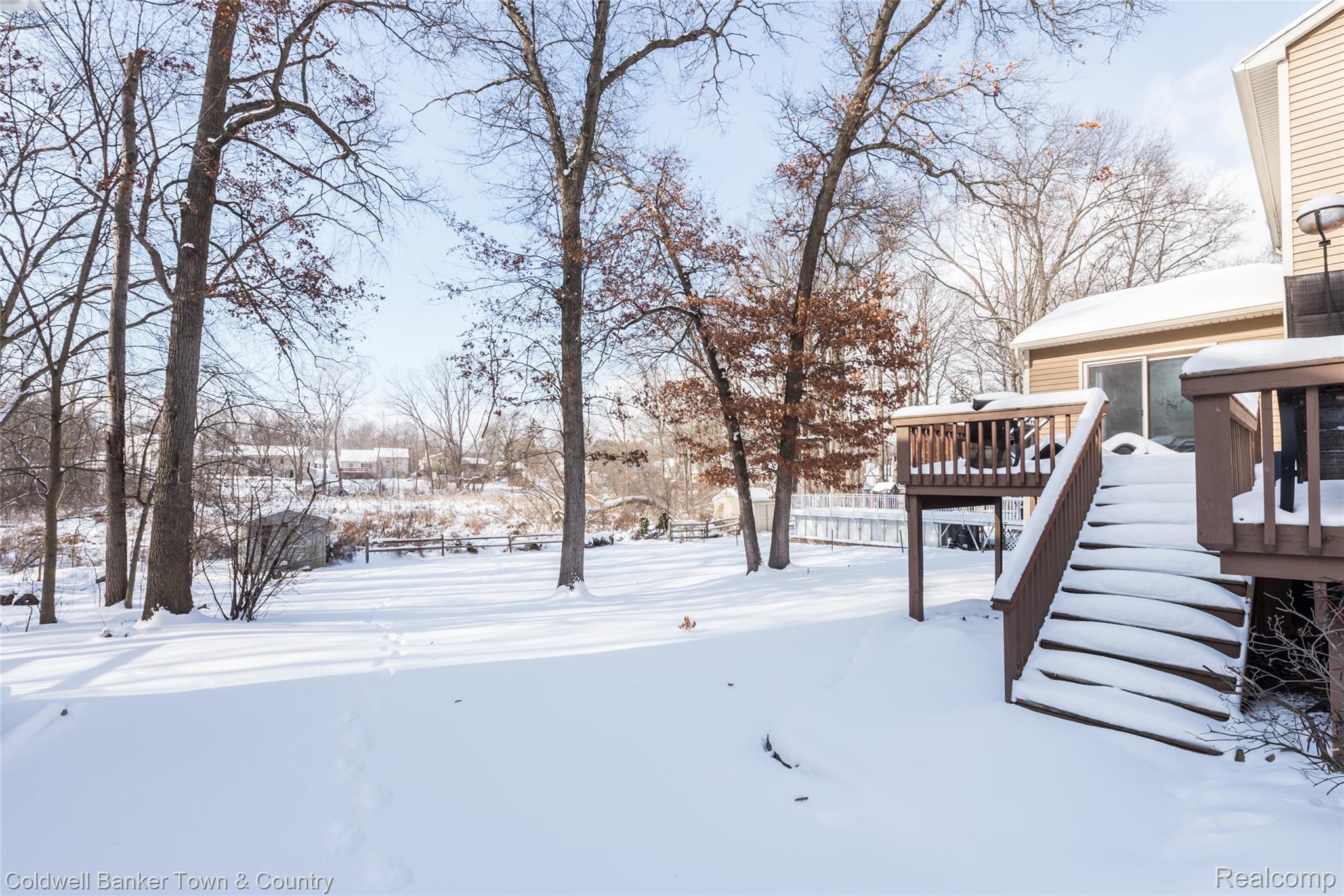 1010 Oak Ridge Circle