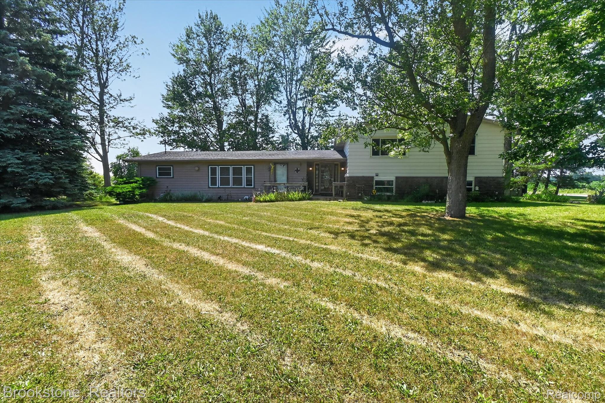 22025 Lakefield Road