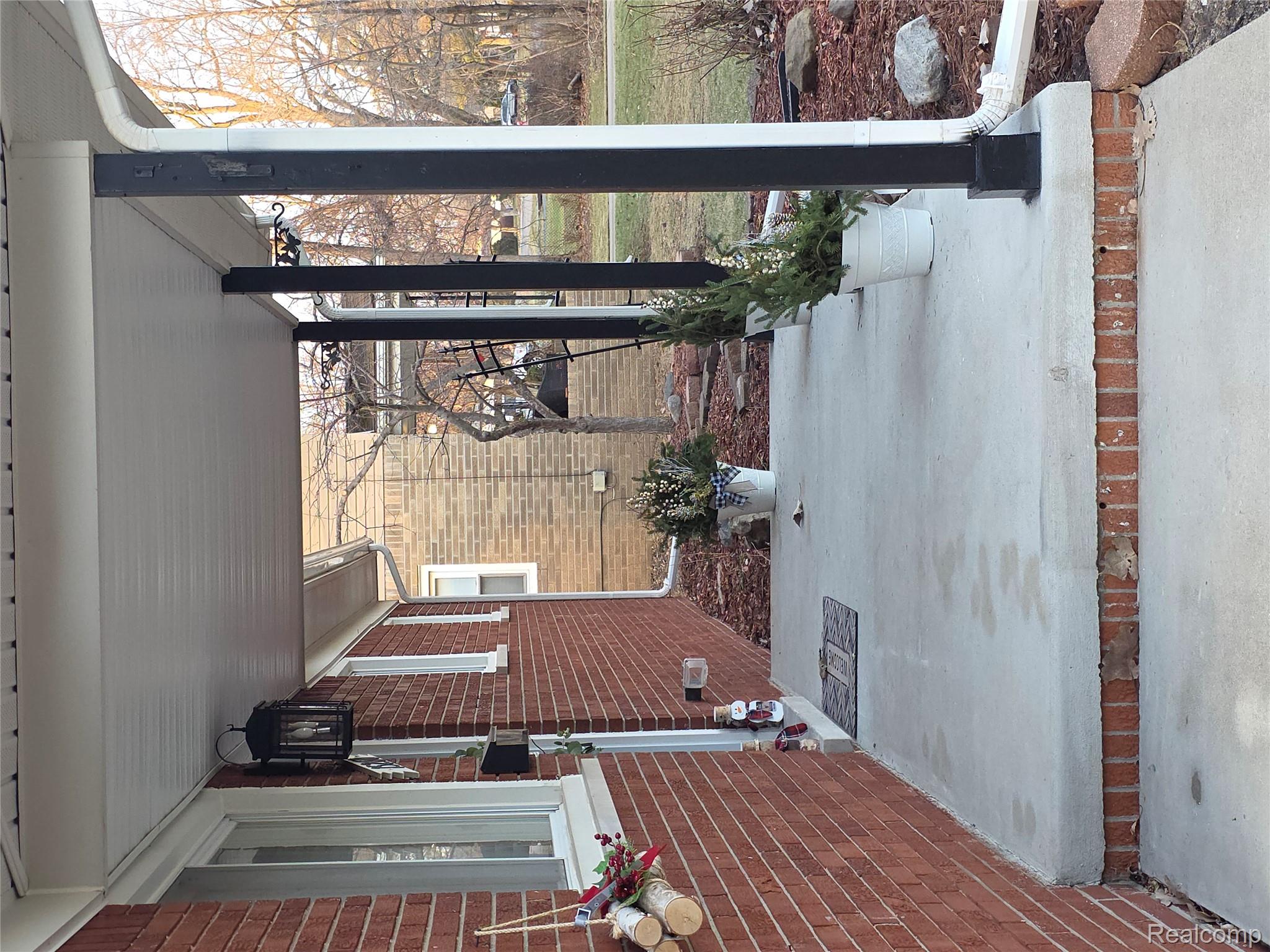 15260 Drysdale Street