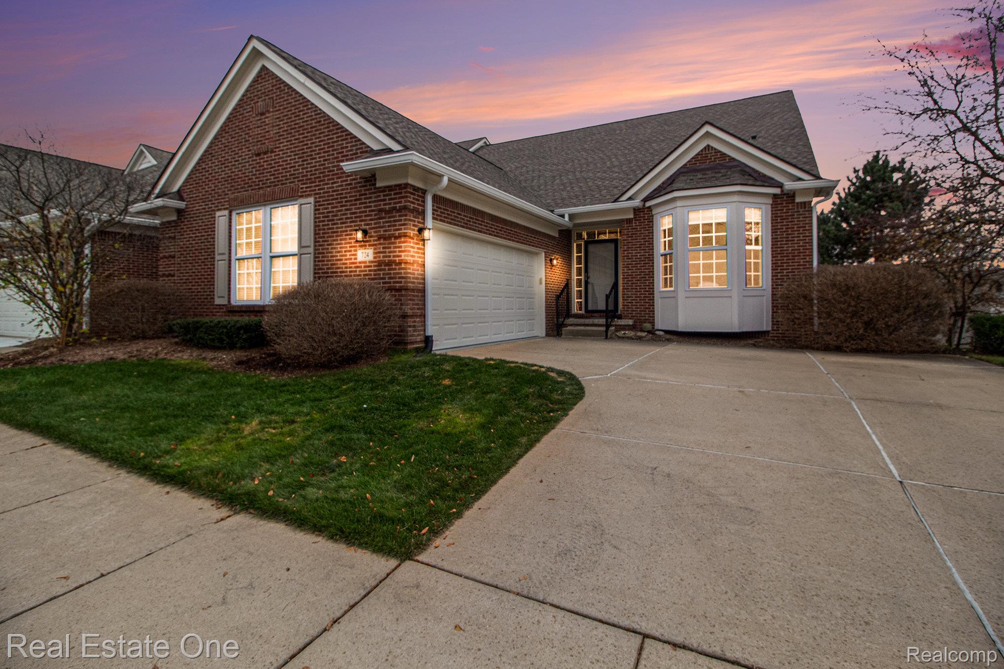 724 Knolls Landing Drive 18