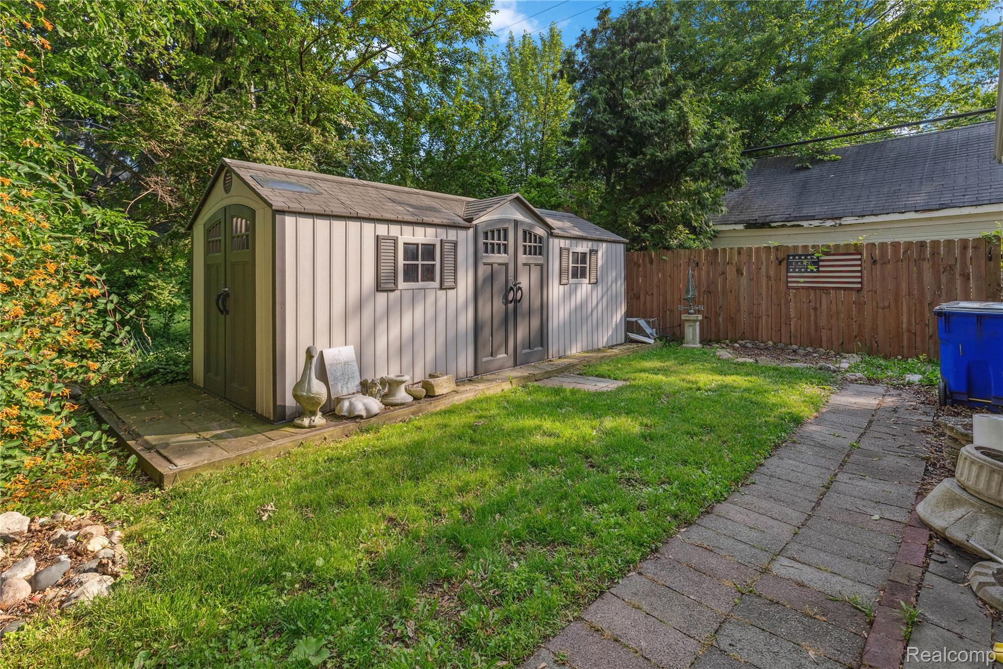 Detroit City, Michigan 48224, United States, 4 Bedrooms Bedrooms, ,3 BathroomsBathrooms,Residential,Pending,149227