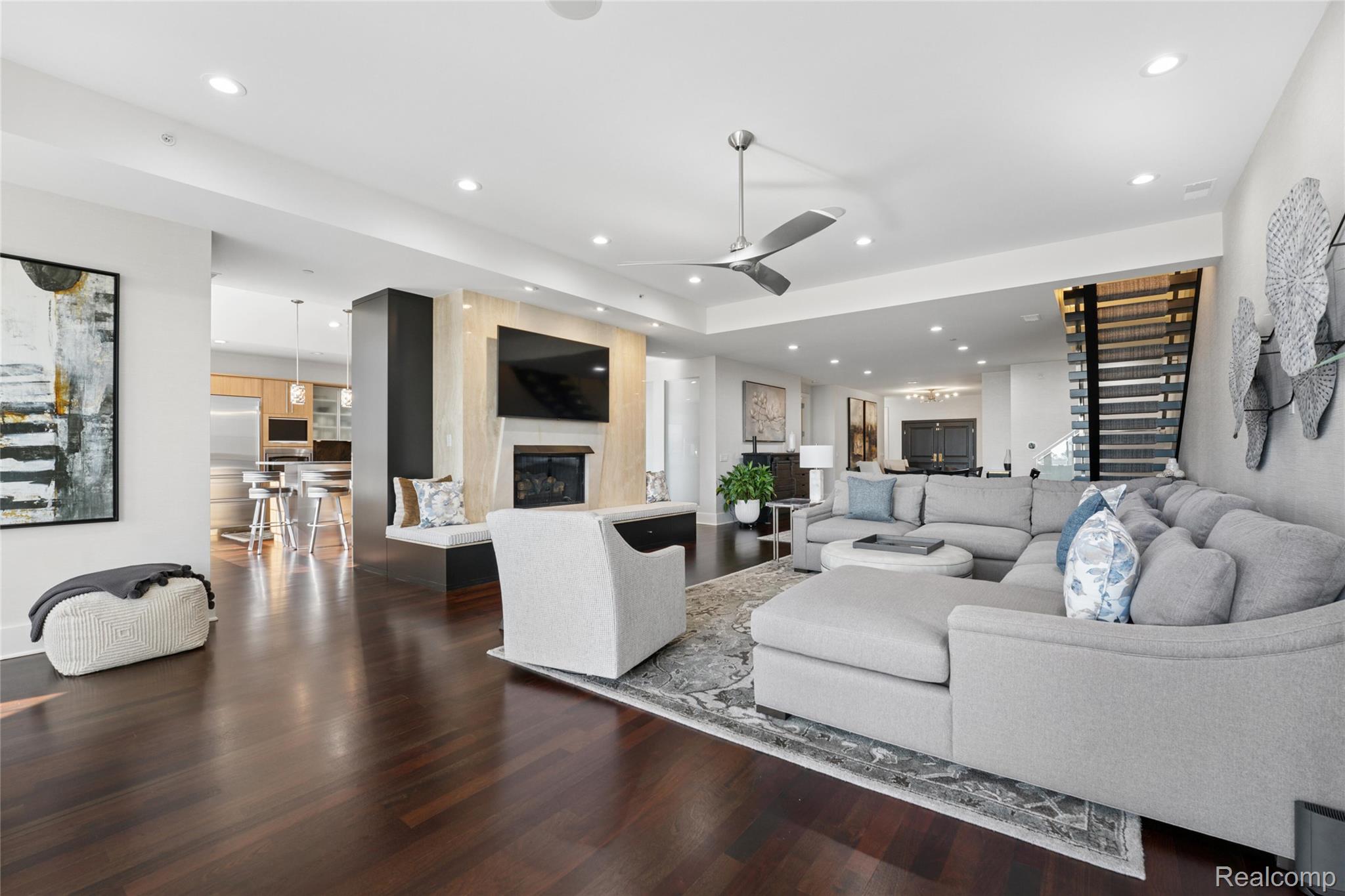 801 W Ann Arbor Trail 306