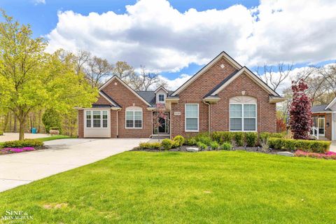 6148 Birchcrest Lane Commerce Charter Township MI 48382