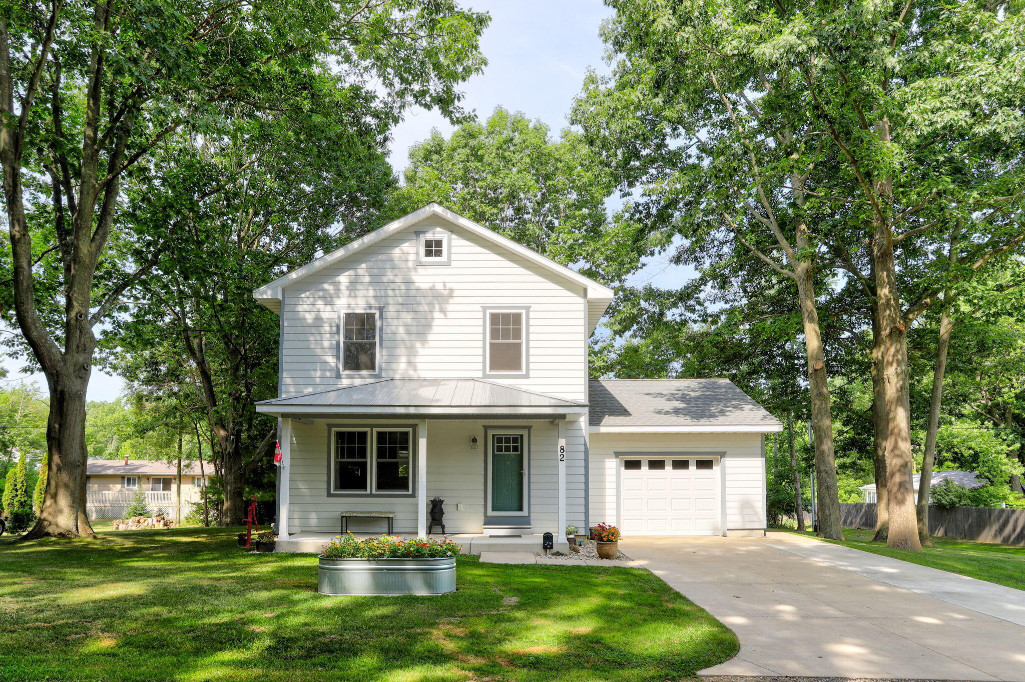82 Euclid Street
