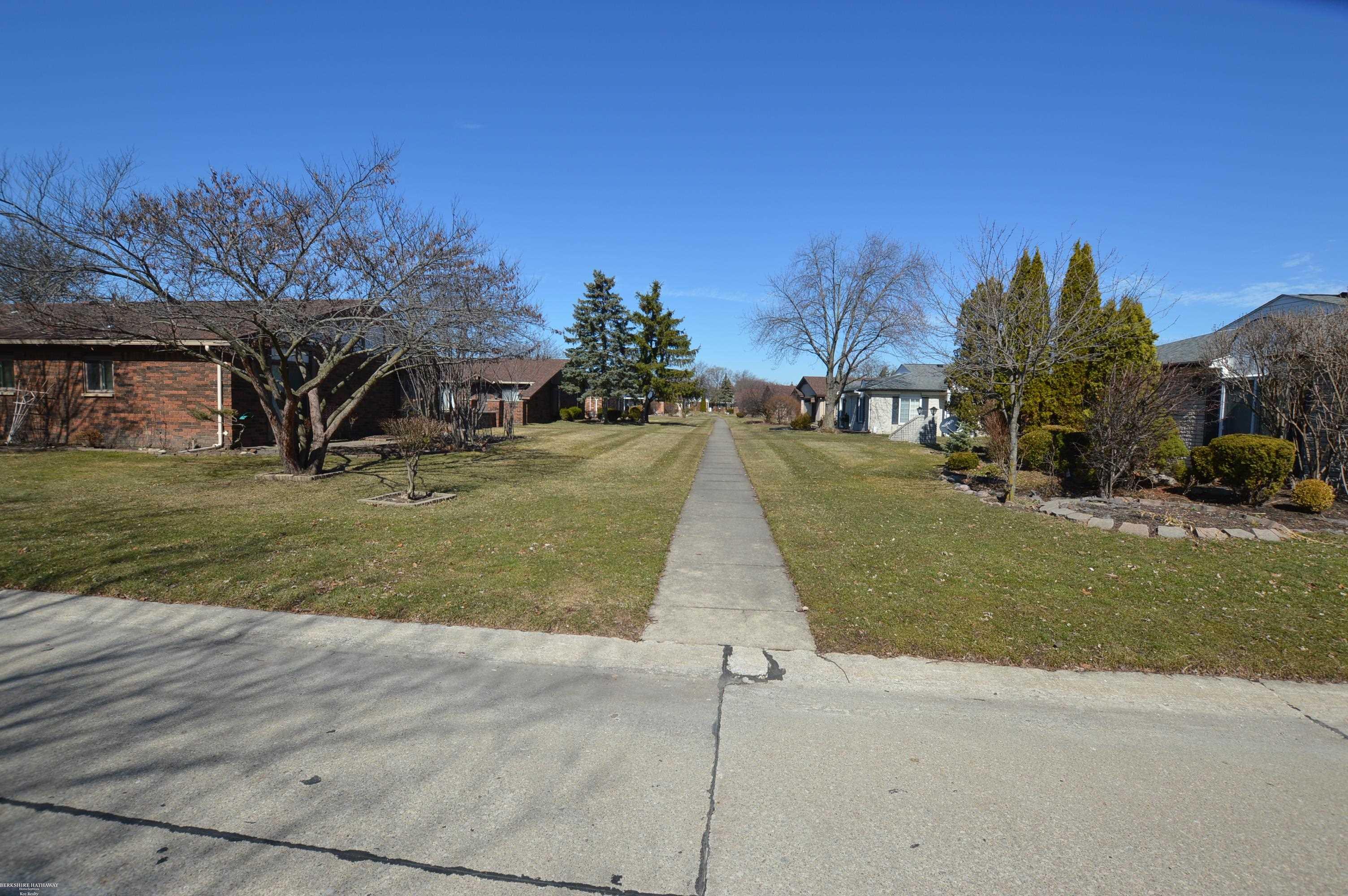 32610 Valley Dr Drive