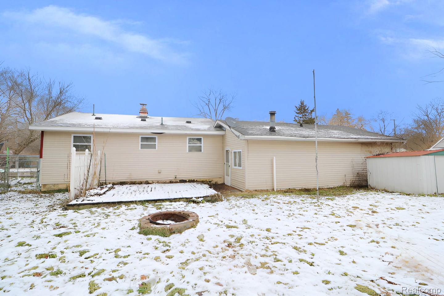 3289 W Hobson Avenue