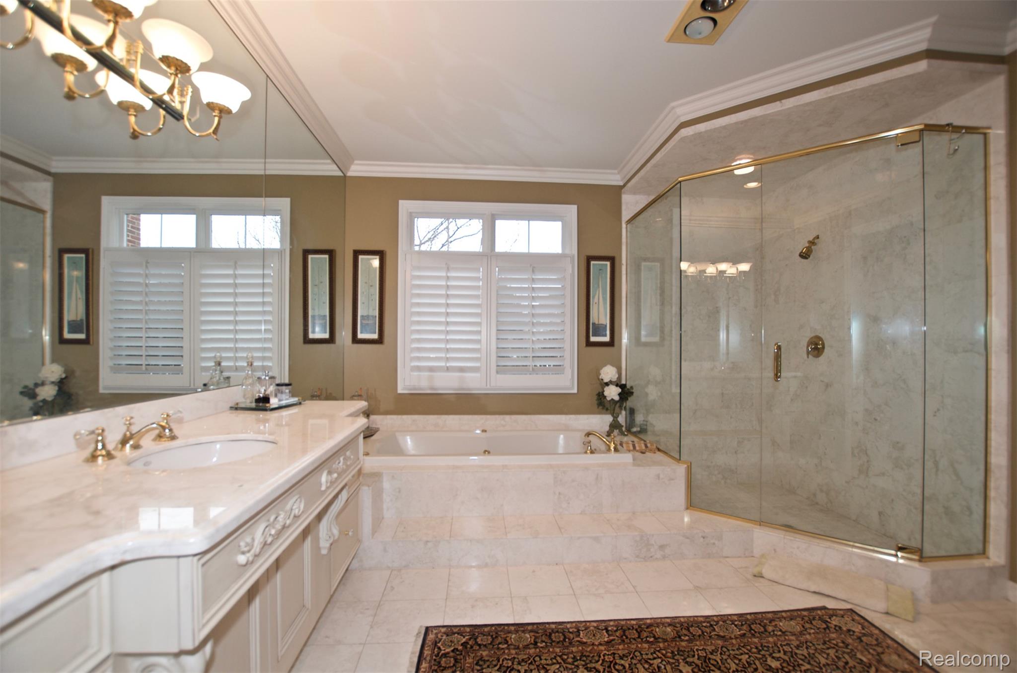 Bloomfield Hills City, Michigan 48304, United States, 5 Bedrooms Bedrooms, ,6 BathroomsBathrooms,Residential,Active,231107