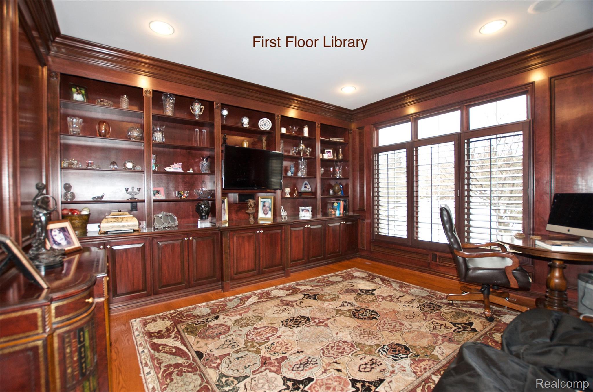 Bloomfield Hills City, Michigan 48304, United States, 5 Bedrooms Bedrooms, ,6 BathroomsBathrooms,Residential,Active,231107