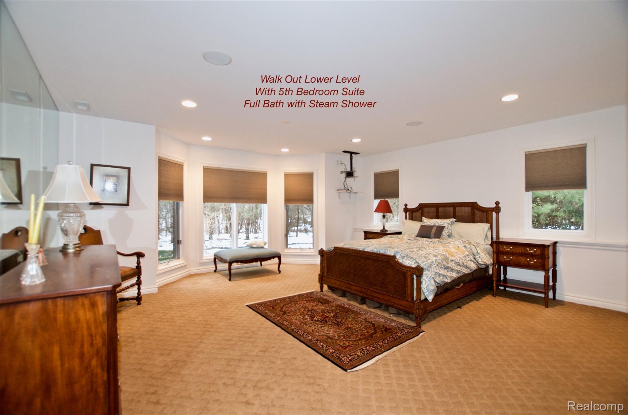 Bloomfield Hills City, Michigan 48304, United States, 5 Bedrooms Bedrooms, ,6 BathroomsBathrooms,Residential,Active,231107