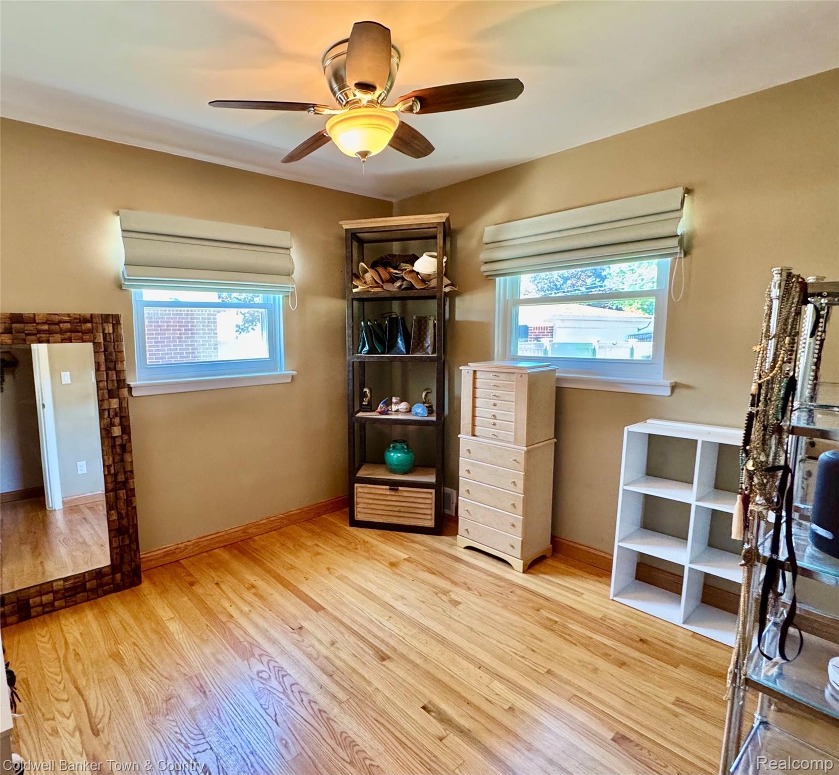 2470 Pinetree Drive