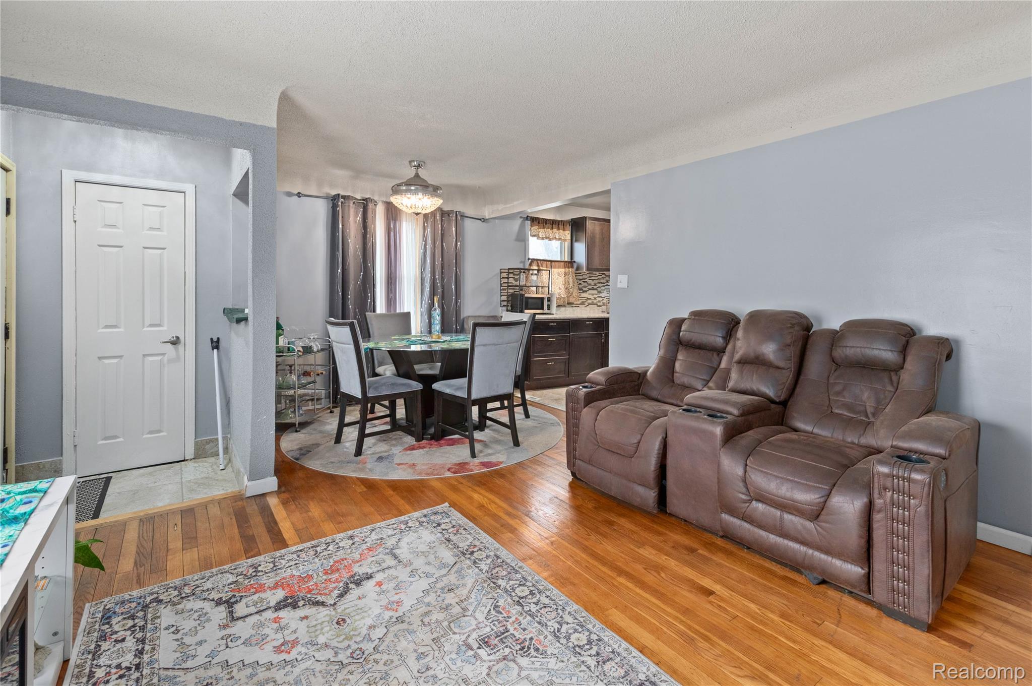 28005 Avondale Street