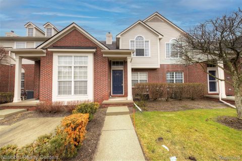 1203 Abigail Court E Walled Lake City MI 48390