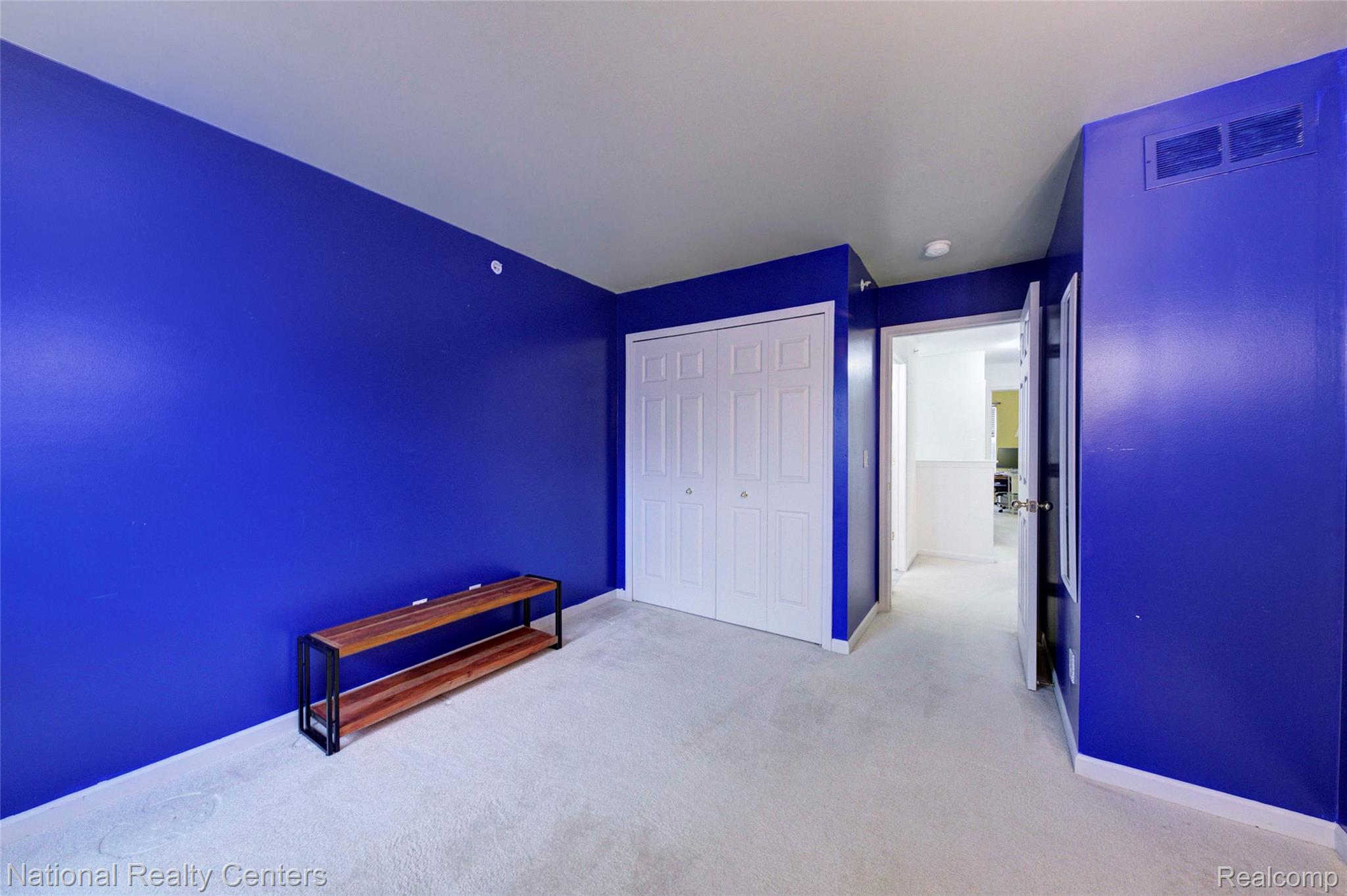 1203 Abigail Court E