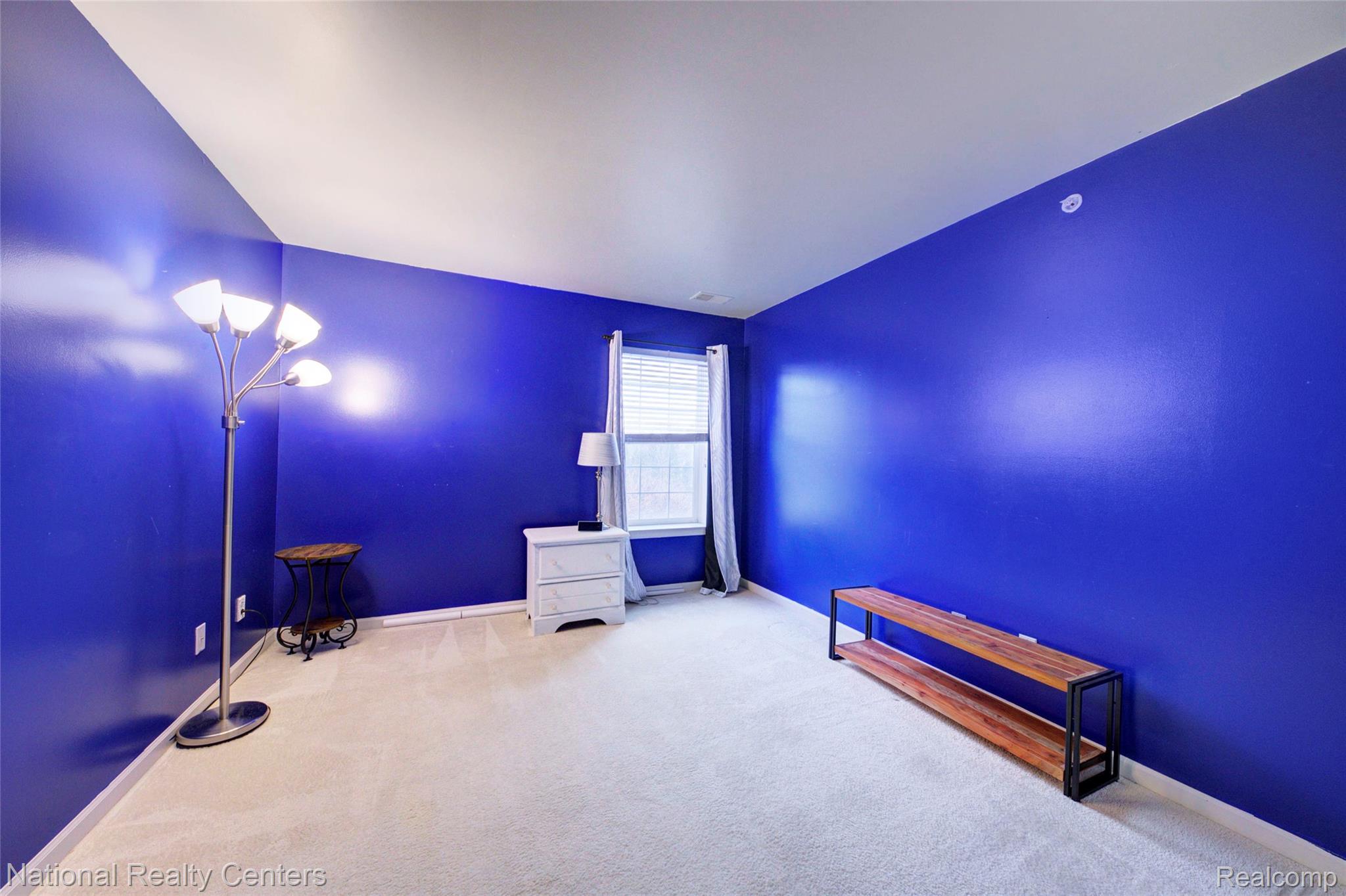 1203 Abigail Court E