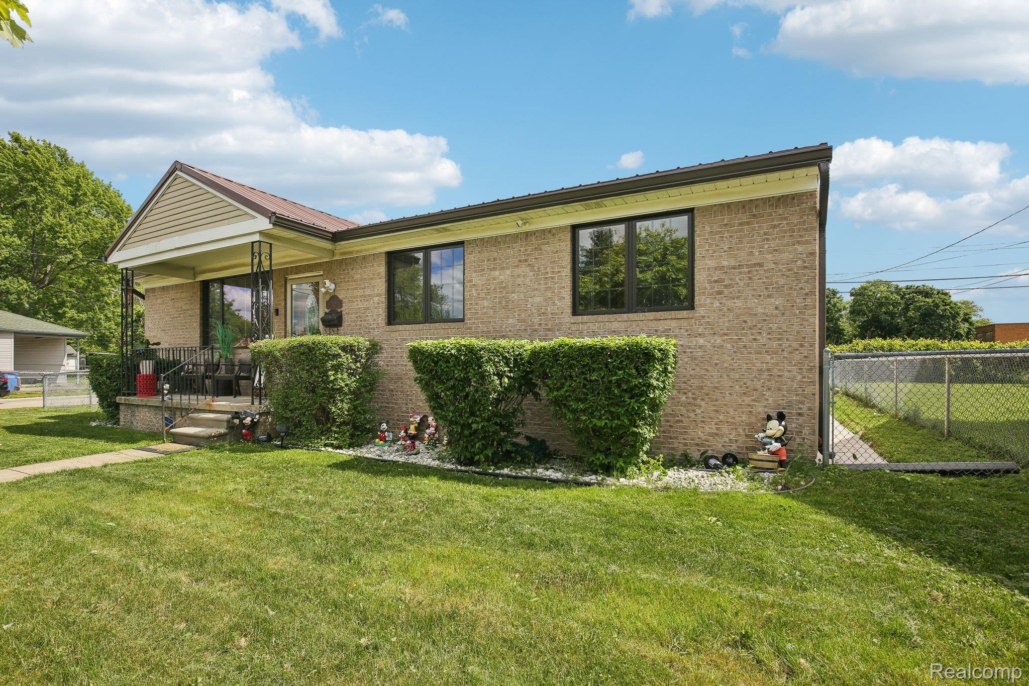 8286 Westminster Avenue