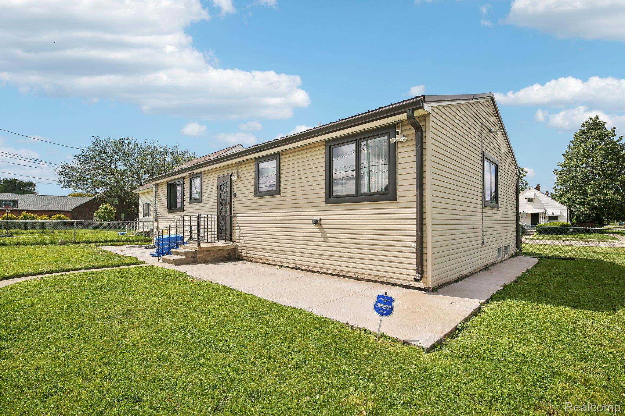 8286 Westminster Avenue