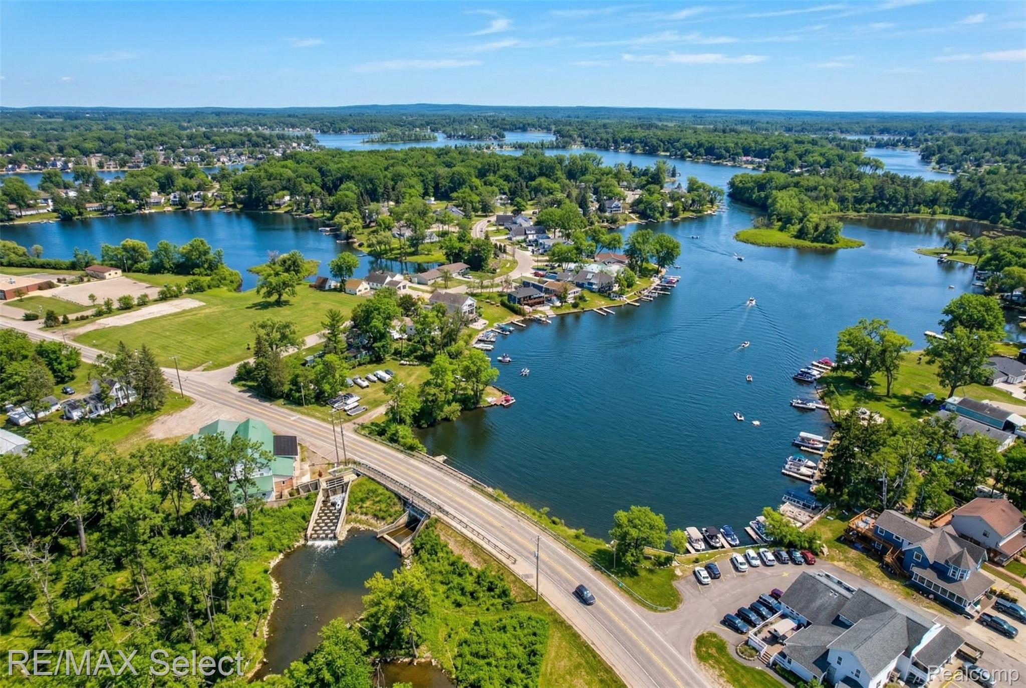 8572 Silver Lake Road