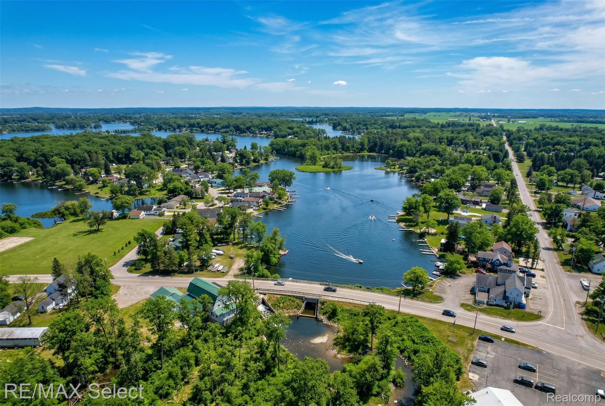 8572 Silver Lake Road