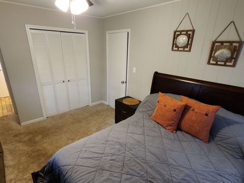 A home in WaterfordCharterTownship_Oakland