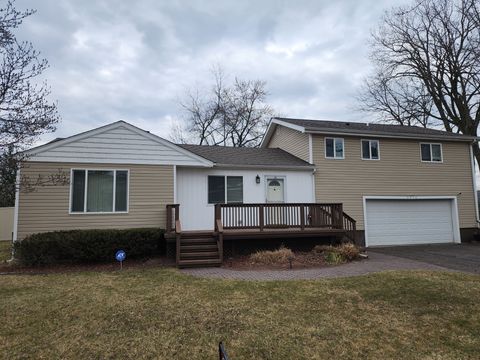 A home in WaterfordCharterTownship_Oakland