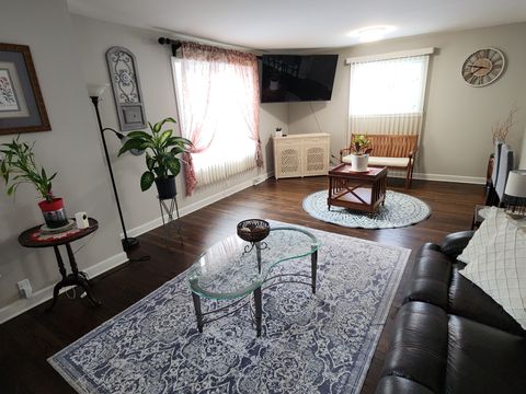 A home in WaterfordCharterTownship_Oakland