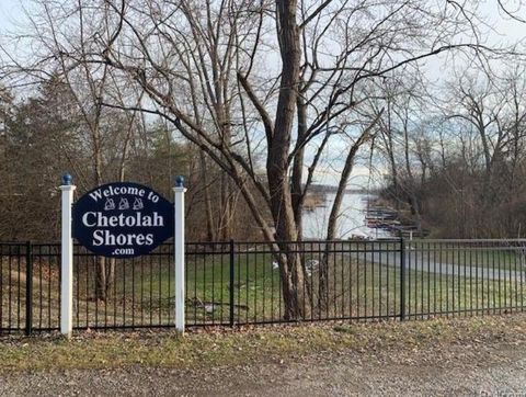 A home in WaterfordCharterTownship_Oakland