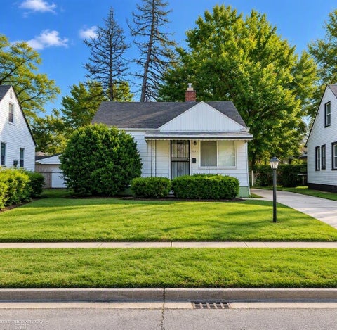 Photo of 9024 Auburn Road, Detroit City, MI 48228 (MLS # 58050224263)