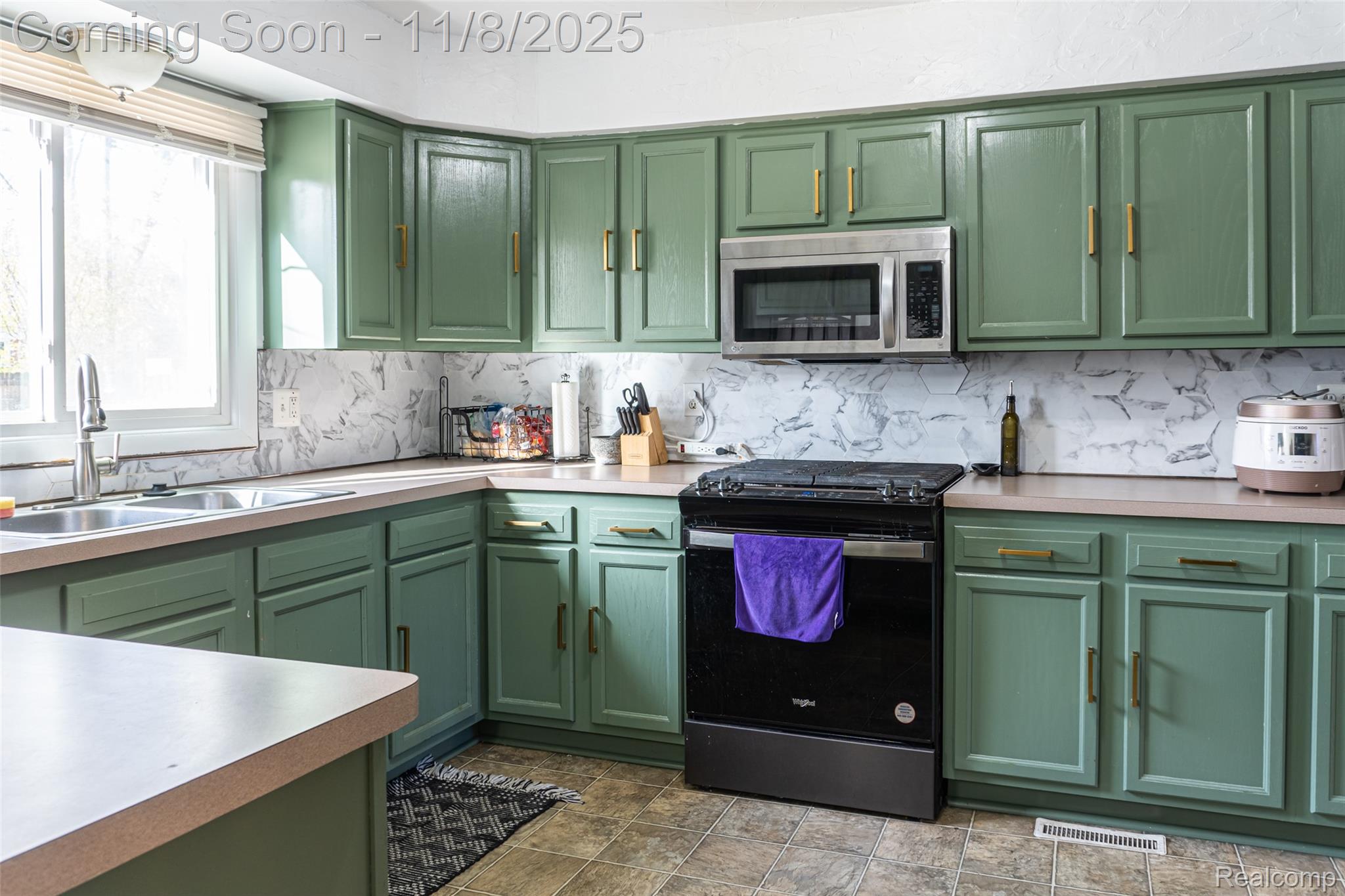 25315 Lyncastle Street