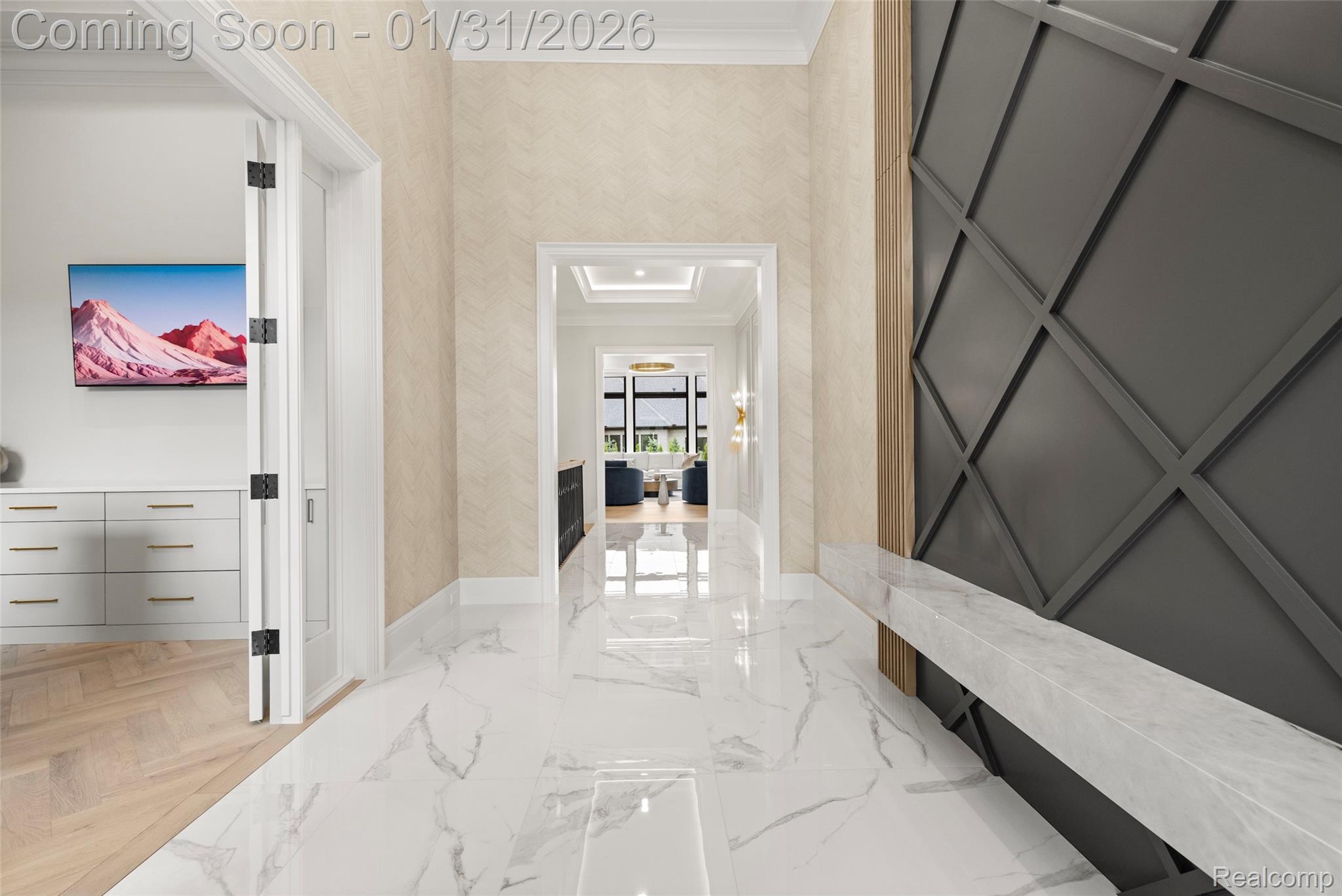 4592 Pinnacle Boulevard