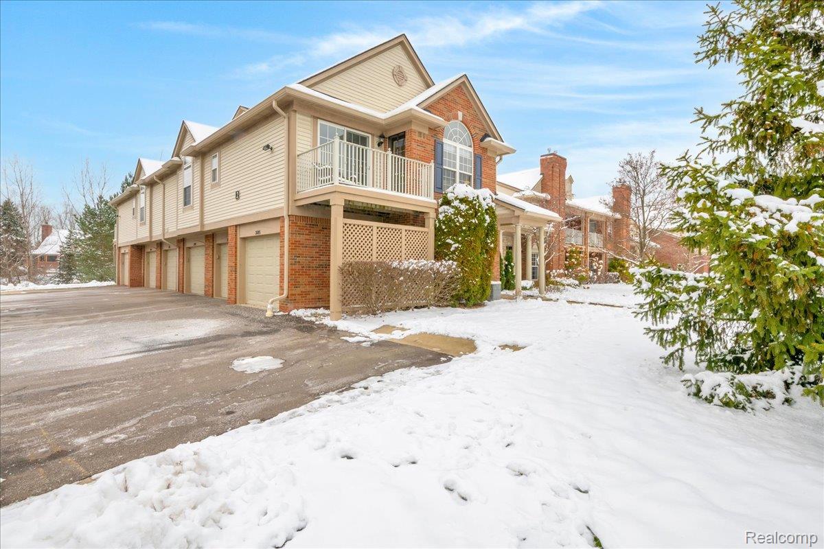 3695 Oakmonte Boulevard