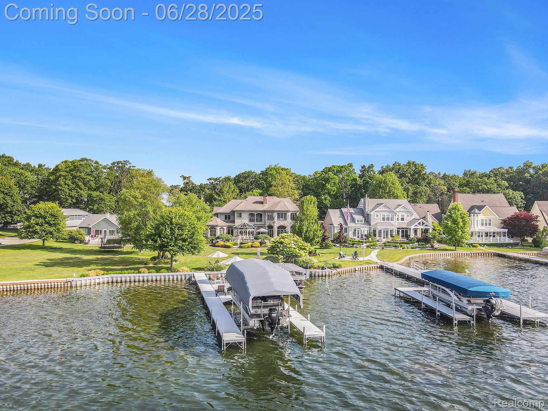 13123 Log Cabin Point