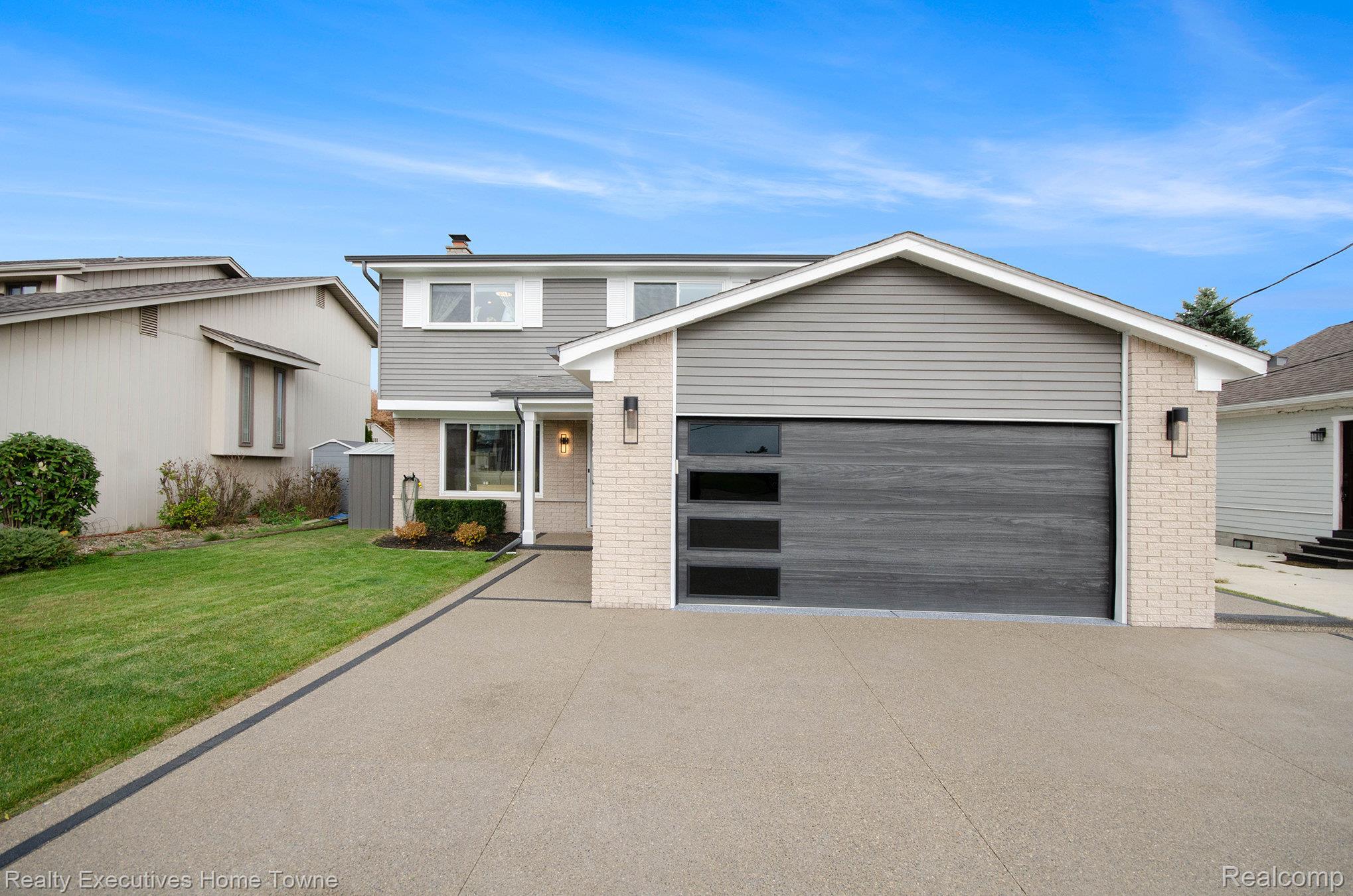 37762 Huron Pointe Drive