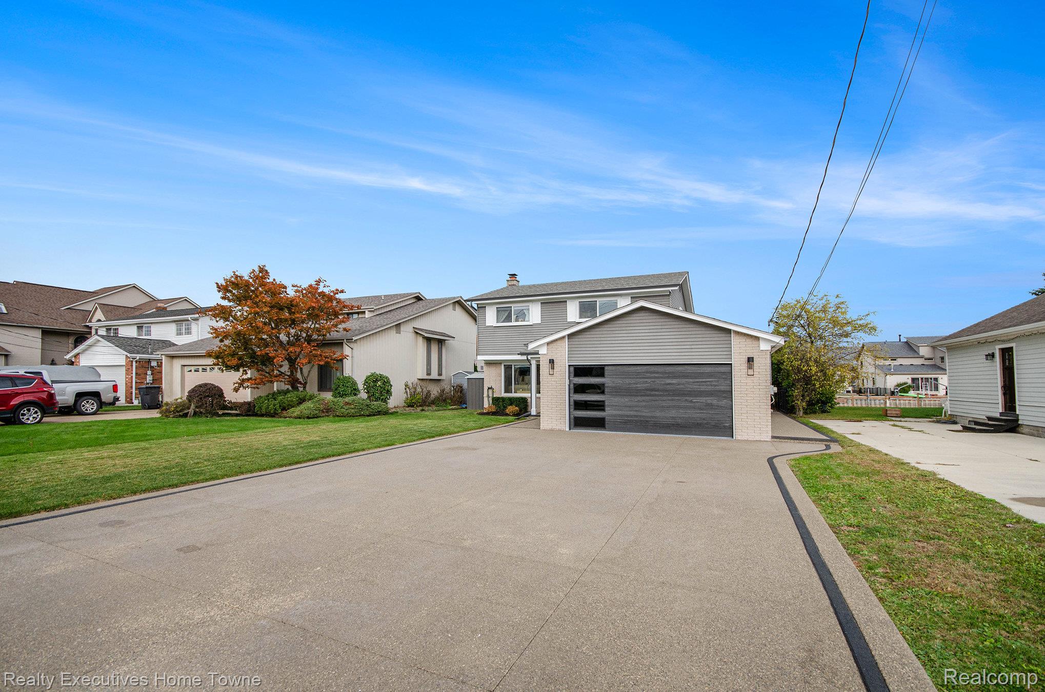 37762 Huron Pointe Drive