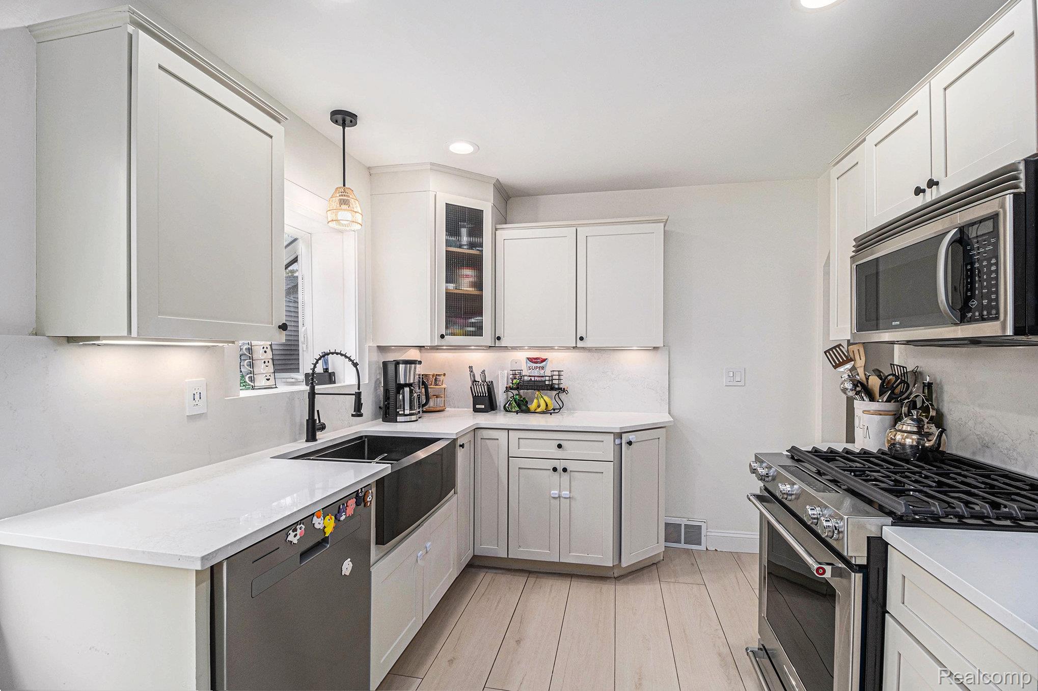 1815 E Lincoln Street