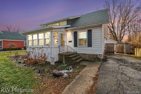 255 W 5th Street Imlay City City MI 48444