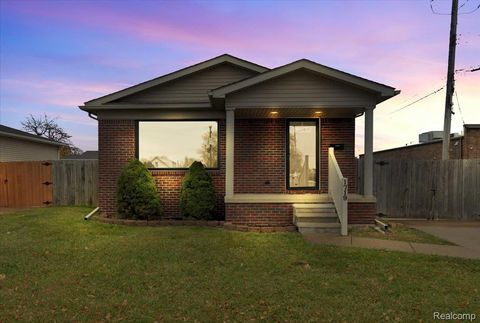 1719 Ferris Avenue Lincoln Park City MI 48146