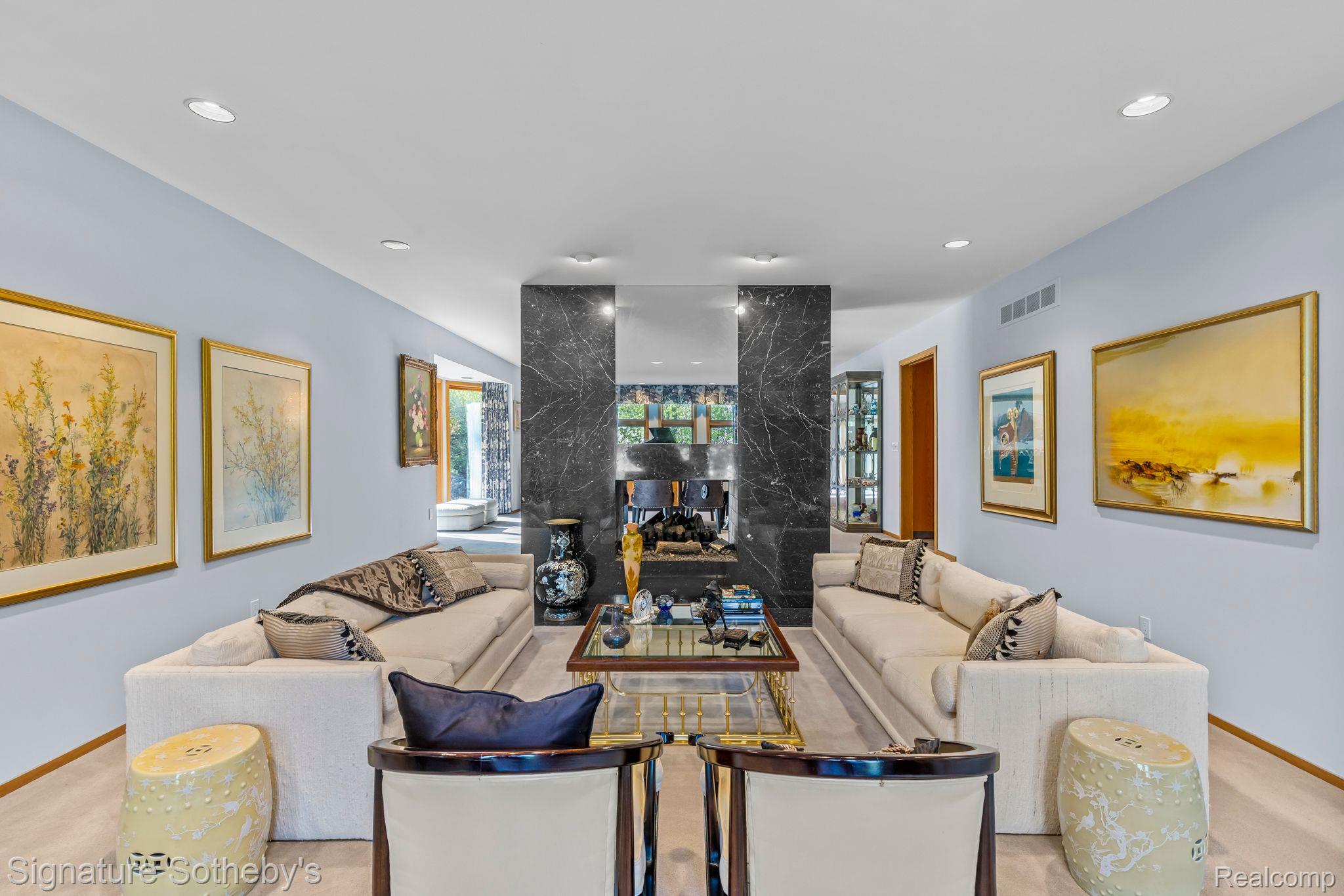 371 PINE RIDGE Drive