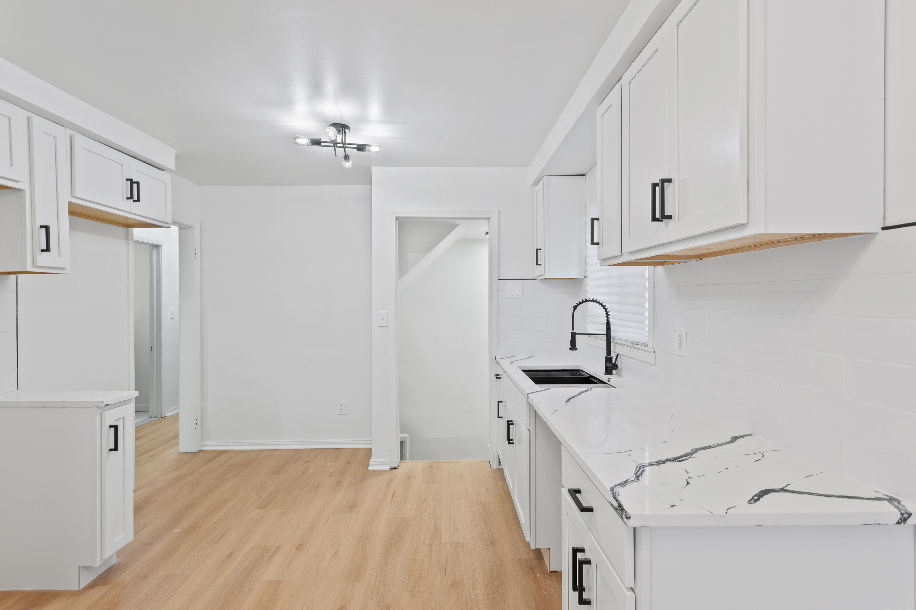 18031 Mendota Street