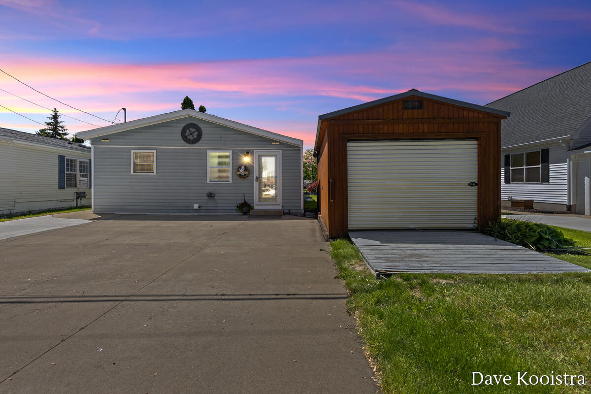 4356 Lynden Road