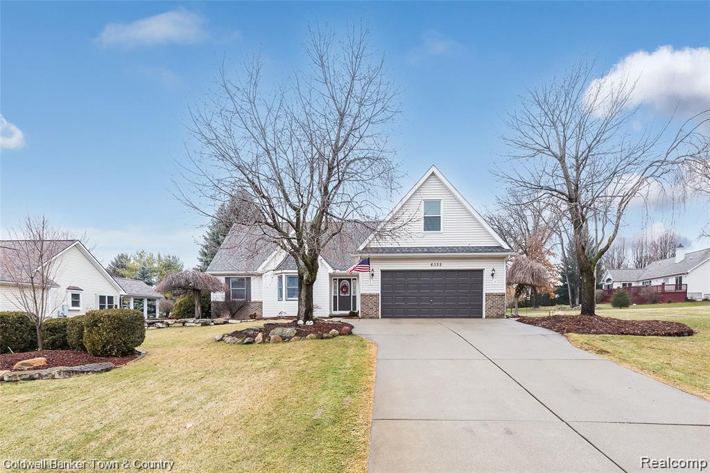 6322 E Horseshoe Trail