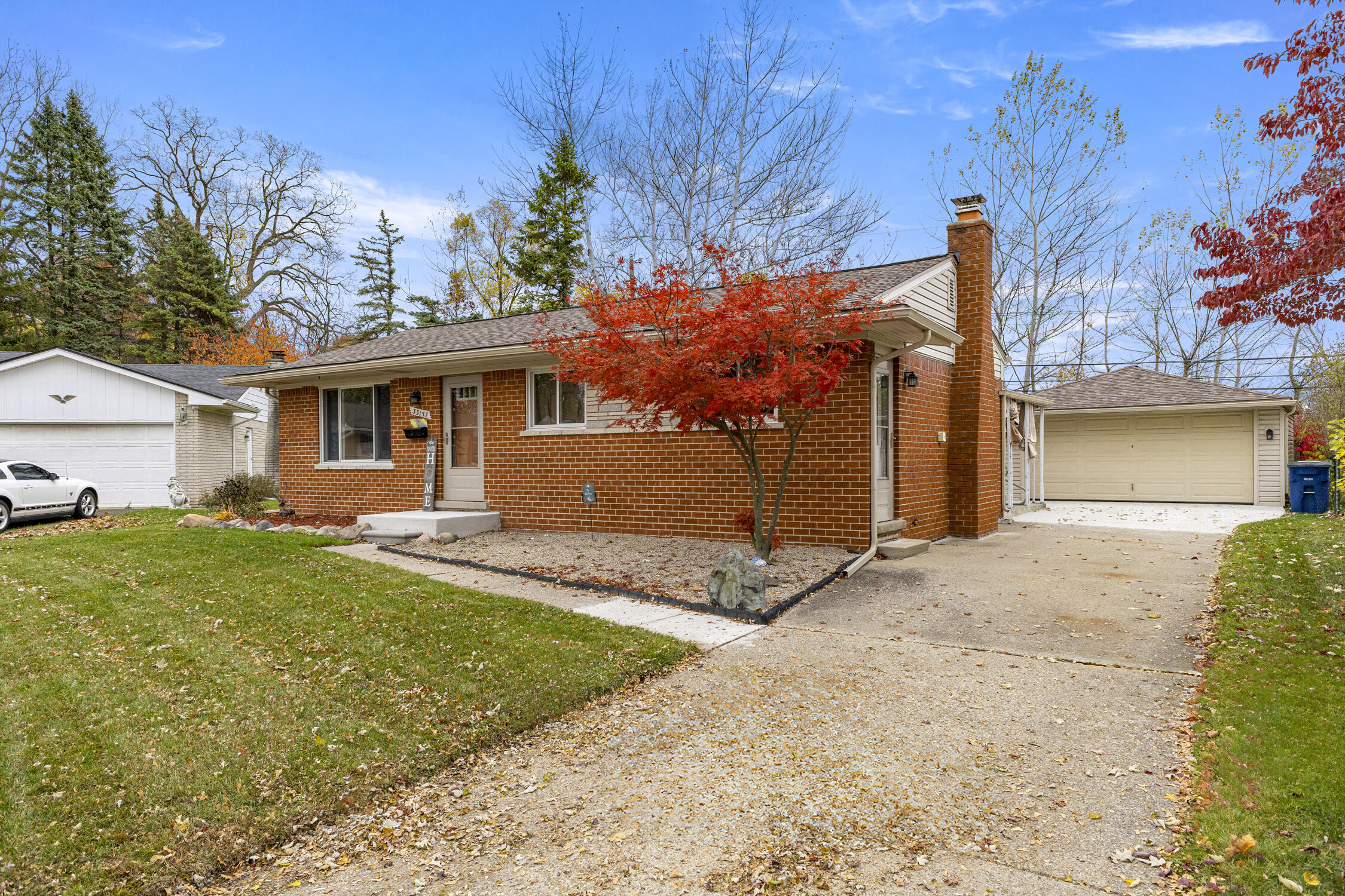 33157 Lancashire Street