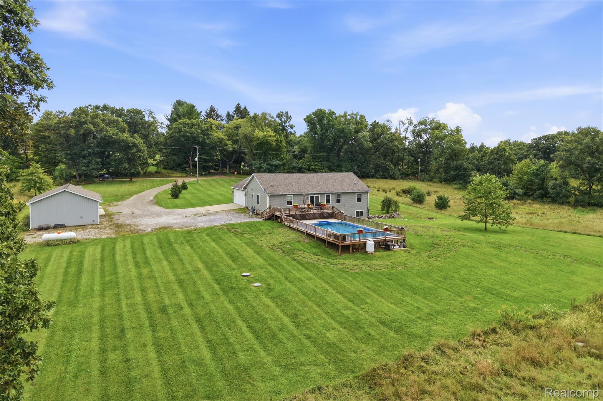7433 Mabley Hill Road