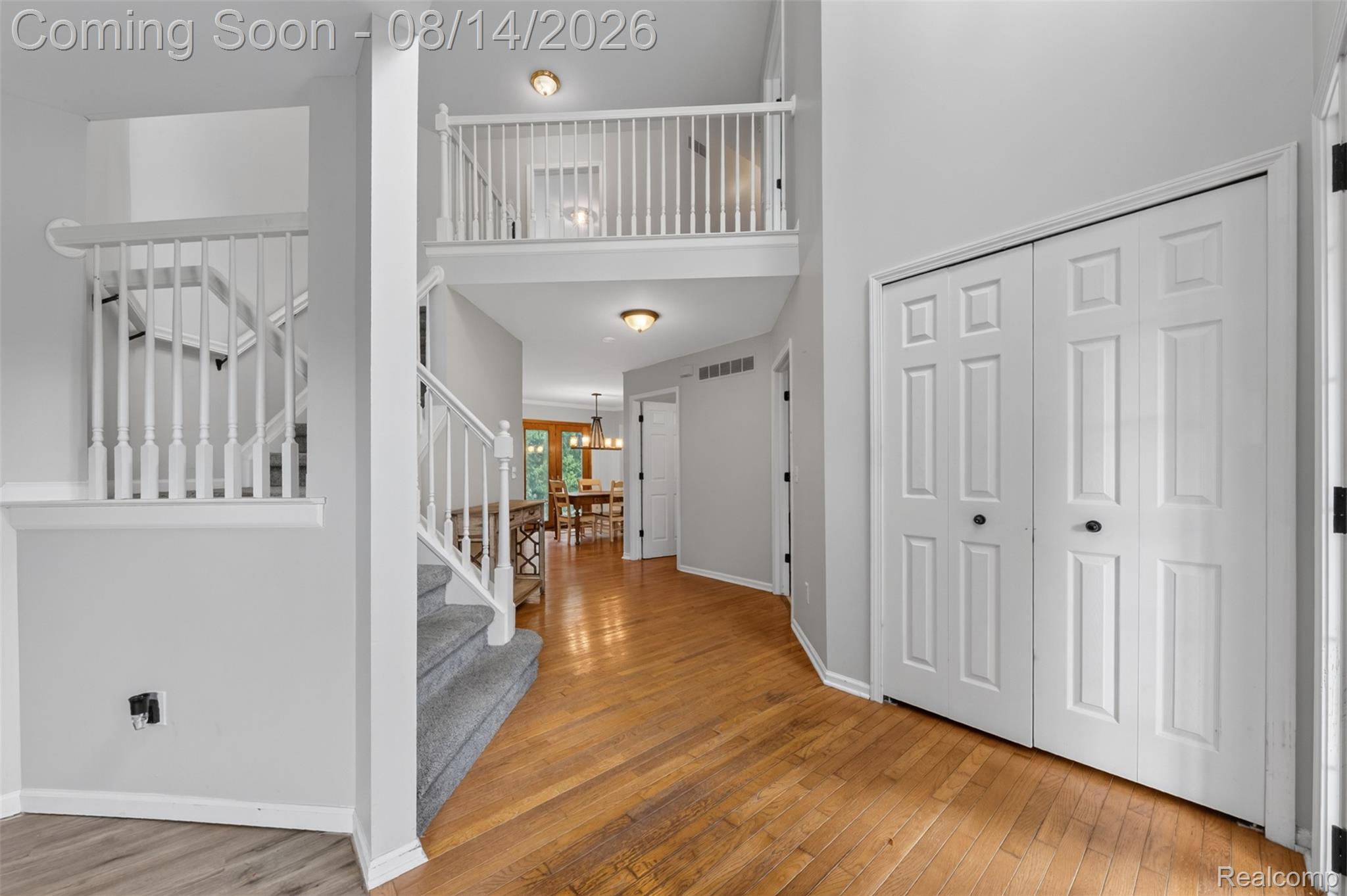 1613 Oak Squire Court