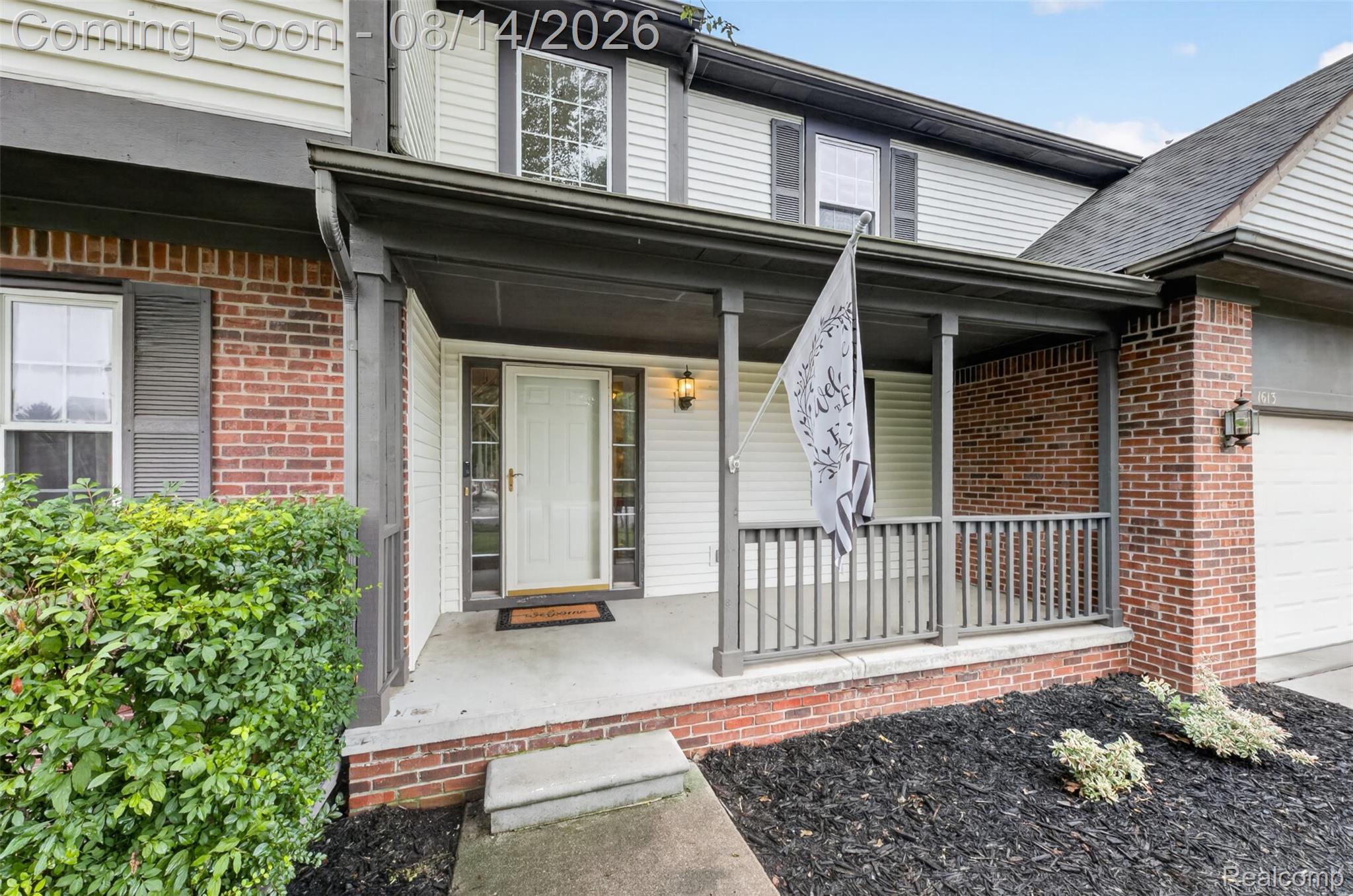 1613 Oak Squire Court