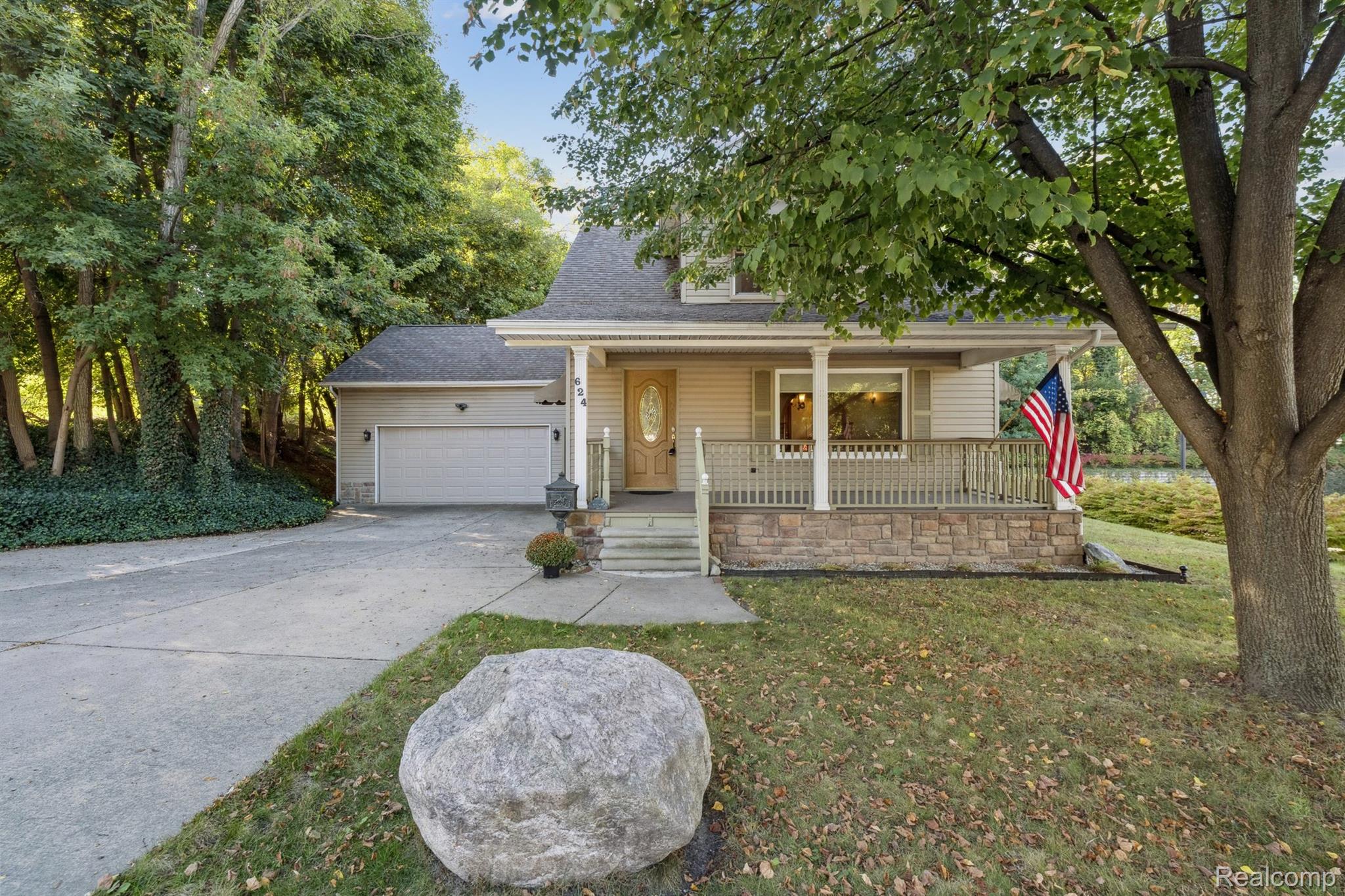 624 E Main Street