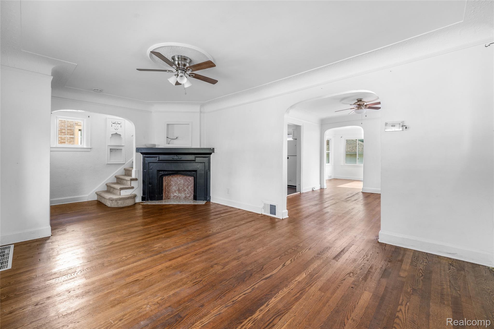 957 Winchester Avenue