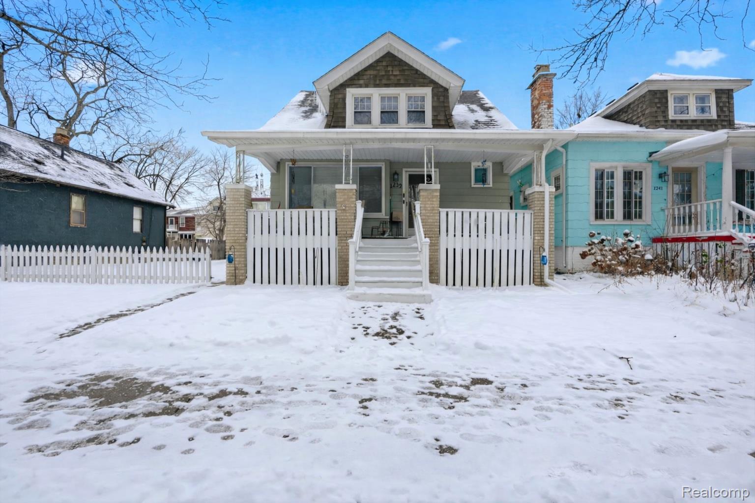 1239 Maryland Street